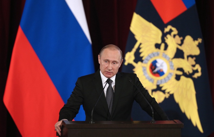Владимир Путин призвал не допустить в России миграционного кризиса