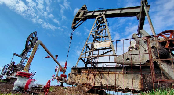 Новак: Россия не будет поставлять нефть себе в убыток