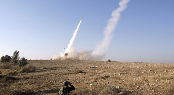 Ракета, запущенная из сектора Газа, попала в дом в Израиле