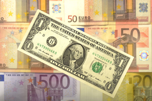 Биржевой курс доллара поднялся выше 63 рублей
