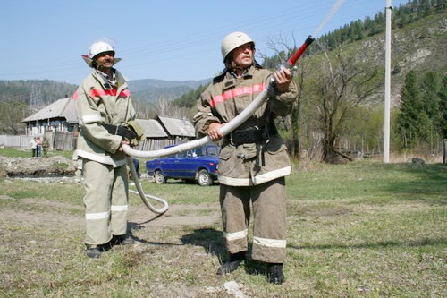 Жителям Хакасии предлагают стать добровольными пожарными