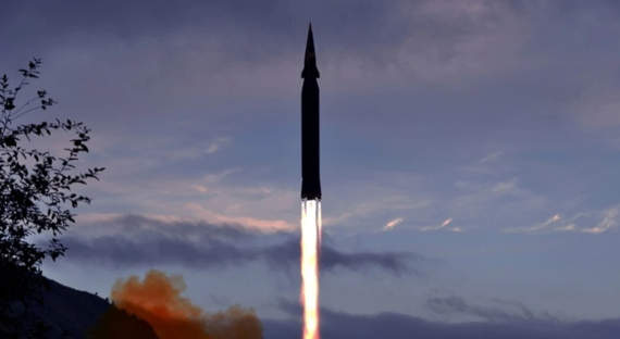КНДР объявила об испытаниях гиперзвуковой ракеты
