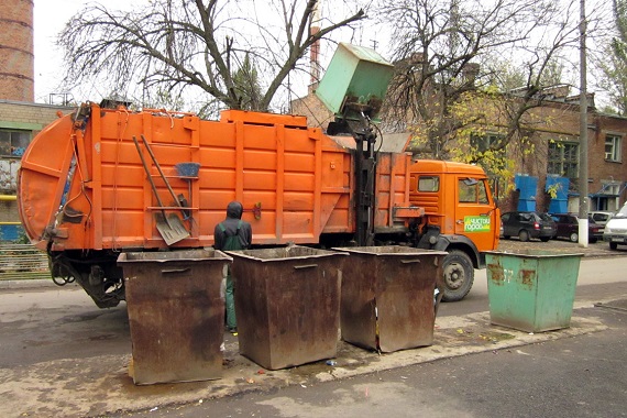 За вывоз мусора жители Хакасии станут платить меньше