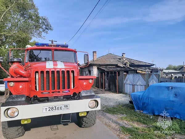 В Абакане неисправность дымохода привела к пожару