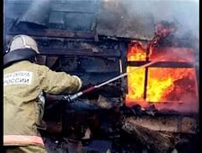 В Оренбургской области горит поселок, 200 эвакуированных