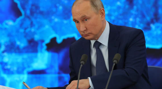 Путин поддержал предложение Новака об увеличении поставок газа