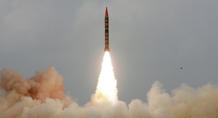 Северная Корея запустила ракету дальнего радиуса действия. Мир в напряжении..