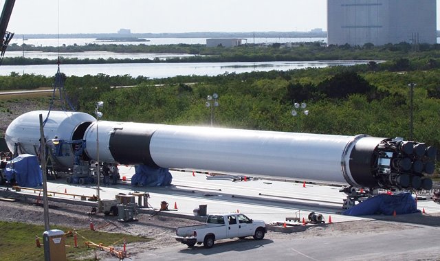 Falcon 9 совершил неудачную посадку