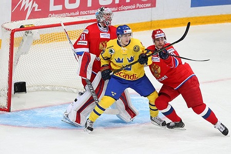 Очередное поражение в Евротуре потерпела сборная России по хоккею