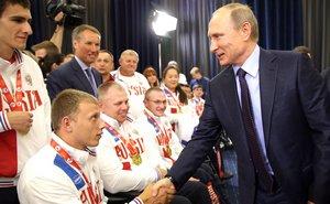 Владимир Путин поздравил в Сочи спортсменов из Хакасии