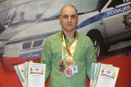 Полицейский из Хакасии стал пятикратным чемпионом мира по гиревому спорту