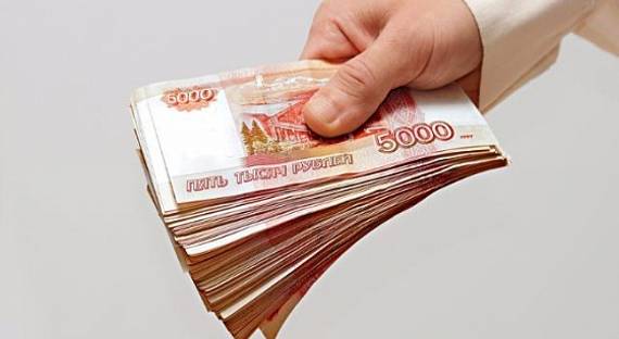 Россияне назвали доход, подходящий для "нормальной" жизни