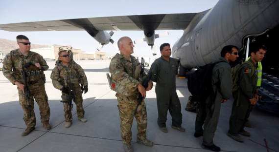 США объявили о полном завершении миссии в Афганистане