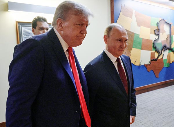 После встречи с европейской делегацией Трамп созвонился с Путиным