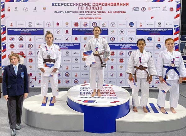 Лейла Сазанакова привезла "бронзу" с турнира по дзюдо в Красноярске