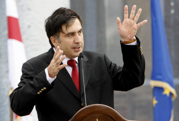 Саакашвили поведал о "долгих беседах с Путиным"