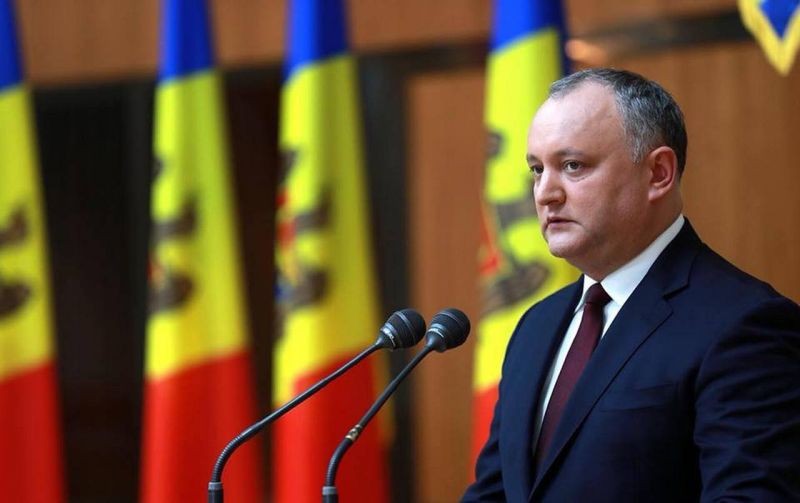 КС Молдавии лишил президента страны полномочий