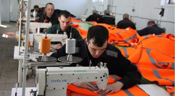 Минюст РФ намерен разрешить нанимать заключенных на работу