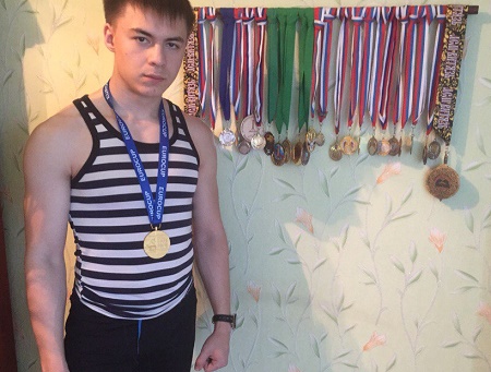 Разрез «Аршановский» поддержал выступление спортсмена из Хакасии на Кубке Европы по пауэрлифтингу