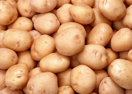 В Хакасии пресечена продажа опасного картофеля