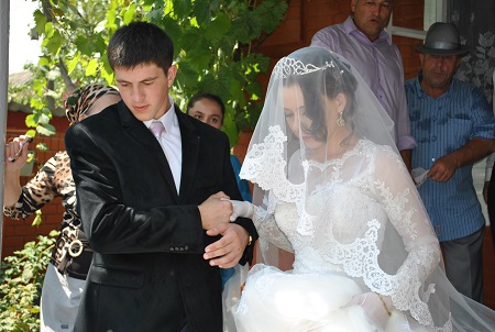 В Ингушетии молодоженов перед свадьбой проверят на ВИЧ
