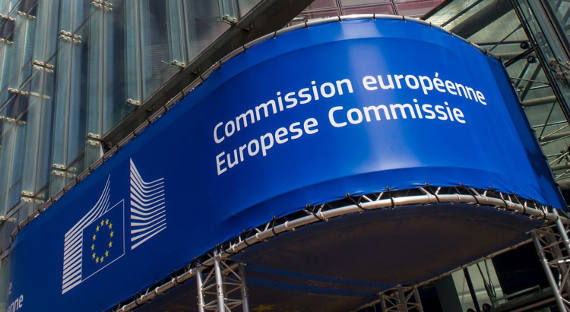 Еврокомиссия даст денег только правильным странам