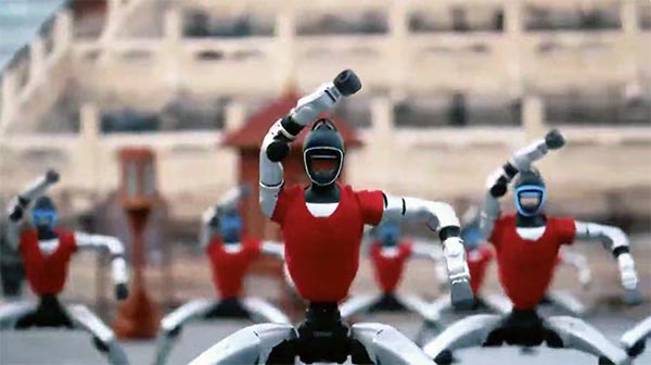 Роботы устроили кунг-фу шоу на площади у Храма Неба в Пекине