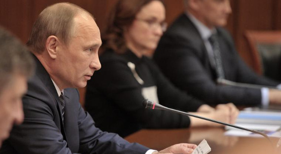 Президент Путин поблагодарил кабмин за работу