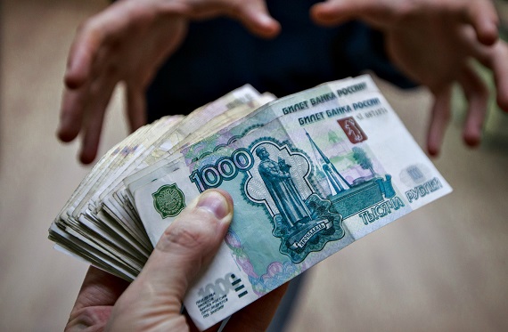 В Хакасии чиновник из-за своей жадности проведет за решеткой 4 года