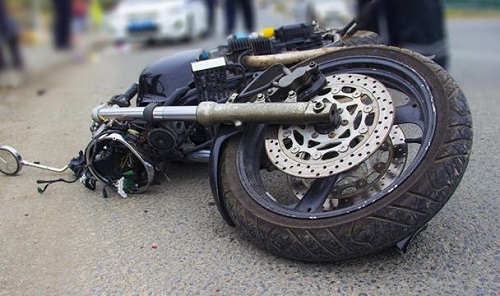 В Абакане под колесами авто погиб 27-летний мотоциклист. Нужны свидетели