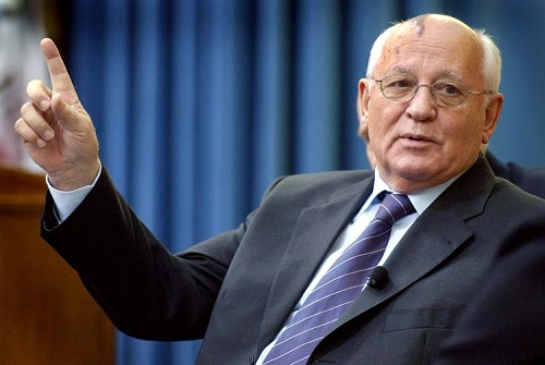 Михаил Горбачев назвал действия НАТО подготовкой к войне с Россией