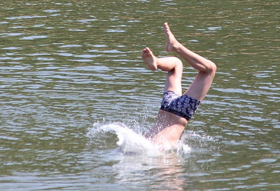 Жителям Хакасии напомнили, как не надо купаться