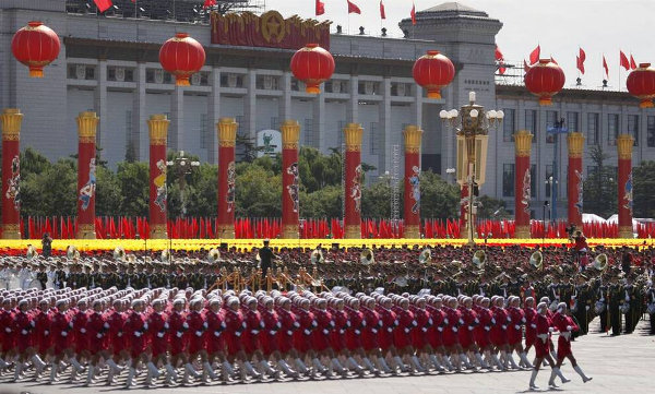 Владимир Путин и Си Цзиньпинь приняли пекинский Парад Победы