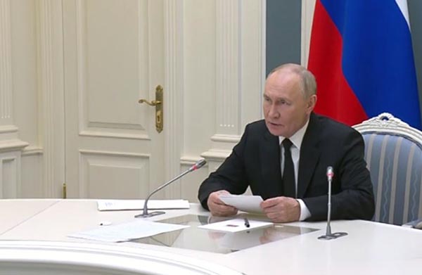 Путин: Мы не втянемся в гонку вооружений, но будем поддерживать ядерную боеспособность