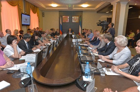 Сегодняшнее заседание правительства Хакасии: текстовая онлайн-трансляция