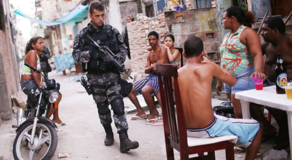 В Бразилии начнут отстреливать вооруженных людей прямо на улицах