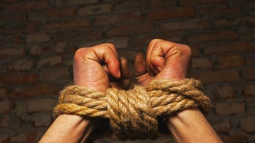 В Хакасии будут судить любителя пыток и не любителя властей