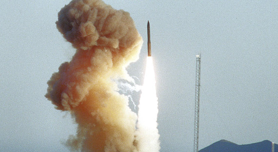 США испытают свою основную межконтинентальную ракету