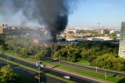 Москва приходит в себя после пожара, унесшего жизни 17 человек