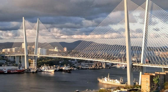 Мост на остров Русский открыт
