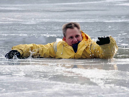 МЧС Хакасии: не стоит спешить с выходом на первый лед