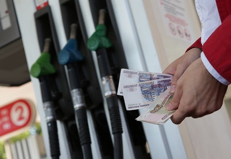 На заправках Красноярска повысили цены на бензин. Хакасия – следующая?
