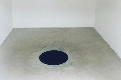 Турист провалился в «черную дыру» на выставке Аниша Капура