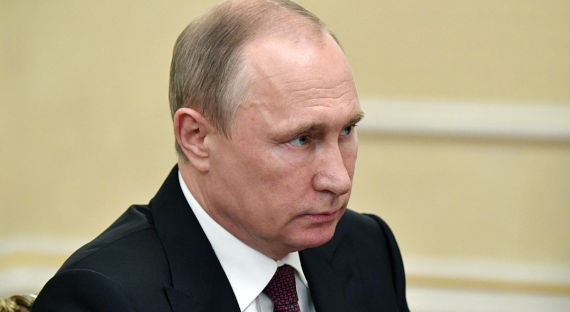 Путин поручил поддержать сервисы доставки еды