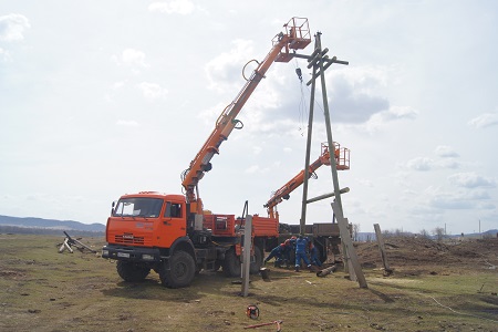 Восстановить электричество в Хакасии помогали энергетики с Кузбасса