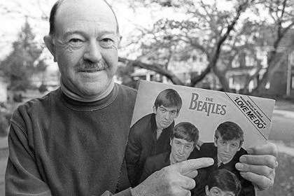 Умер пятый член группы «The Beatles»