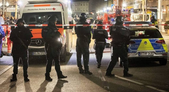 В Германии неизвестные застрелили восемь человек