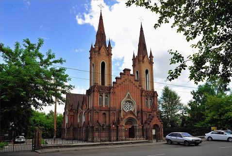 В Красноярске католикам отказали в передаче органного зала-костела