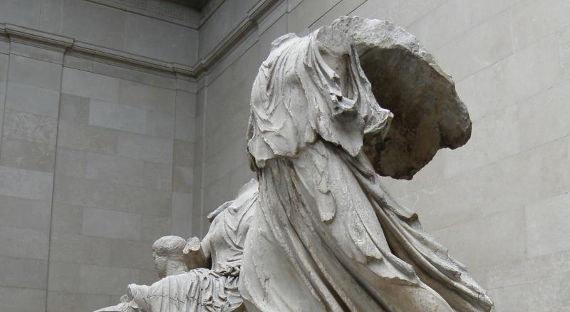 Греция требует от Британии вернуть древние статуи