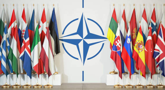 СМИ: Швеция и Финляндия могут вступить в НАТО уже летом